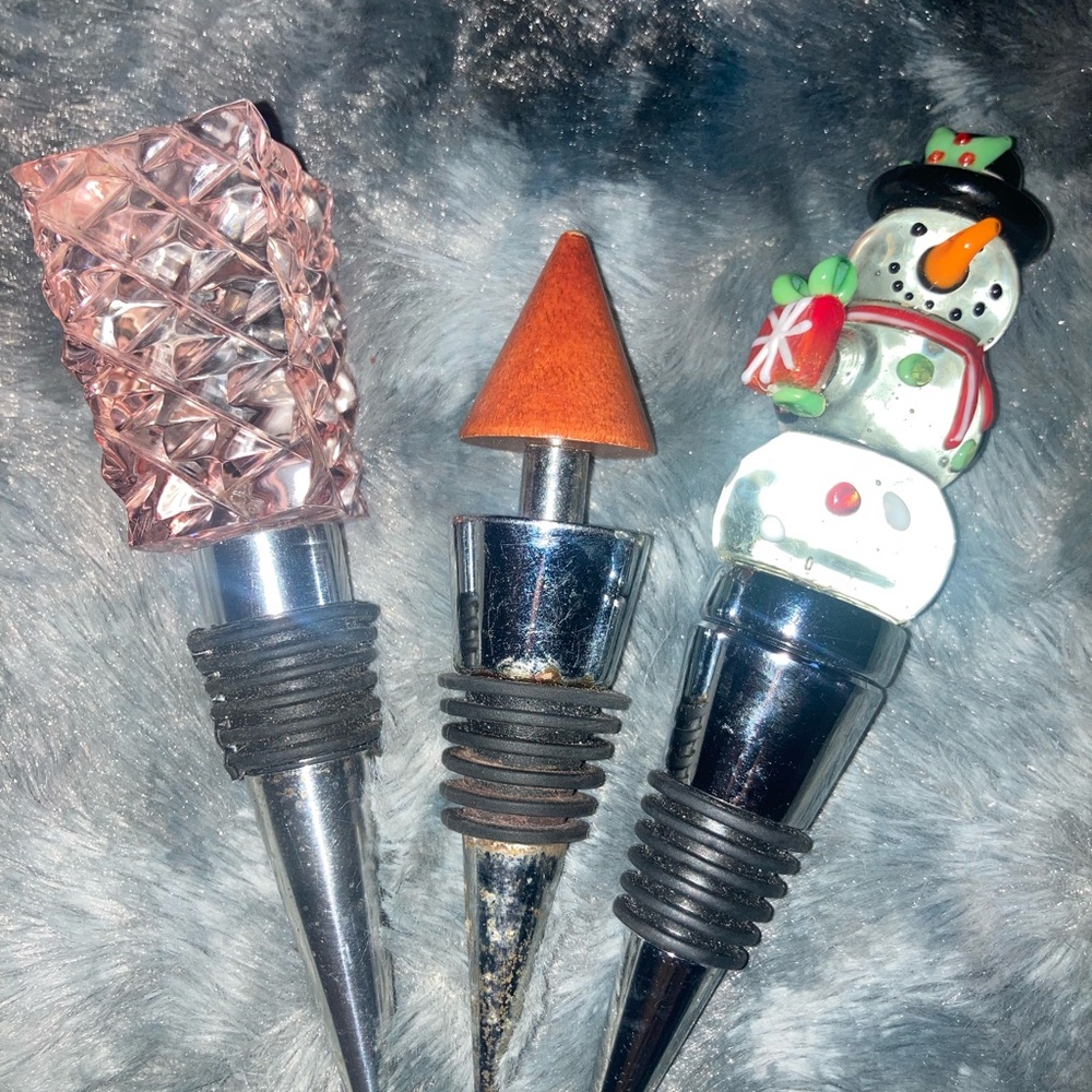Wine bottles corks